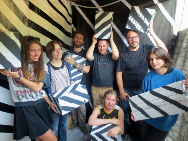 The inspiring and dedicated crew of artists from Pro Arte at the storefront space.